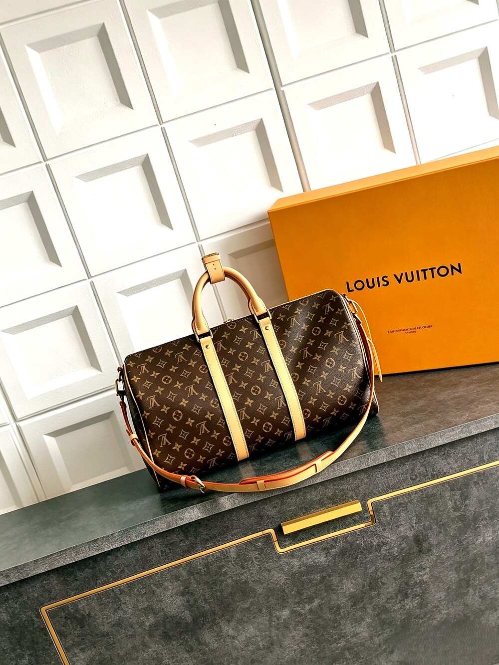 Louis Vuitton Keepall Bandouliere 55 - Picture 2 of 6